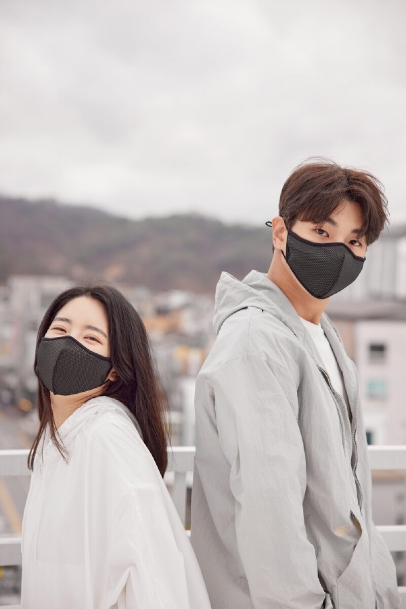 원주몰,샤스크(Shask) - 특허 받은 아가미형 공리통로 형성 / 날숨 배출 극대화 / 입술 달라붙음 없어 / 숨쉬기 편한 / 사계절 / 자외선 차단 / 황사용 / 기능성 / 입체형 / 걷기 / 등산 / 자전거용 / 스포츠마스크